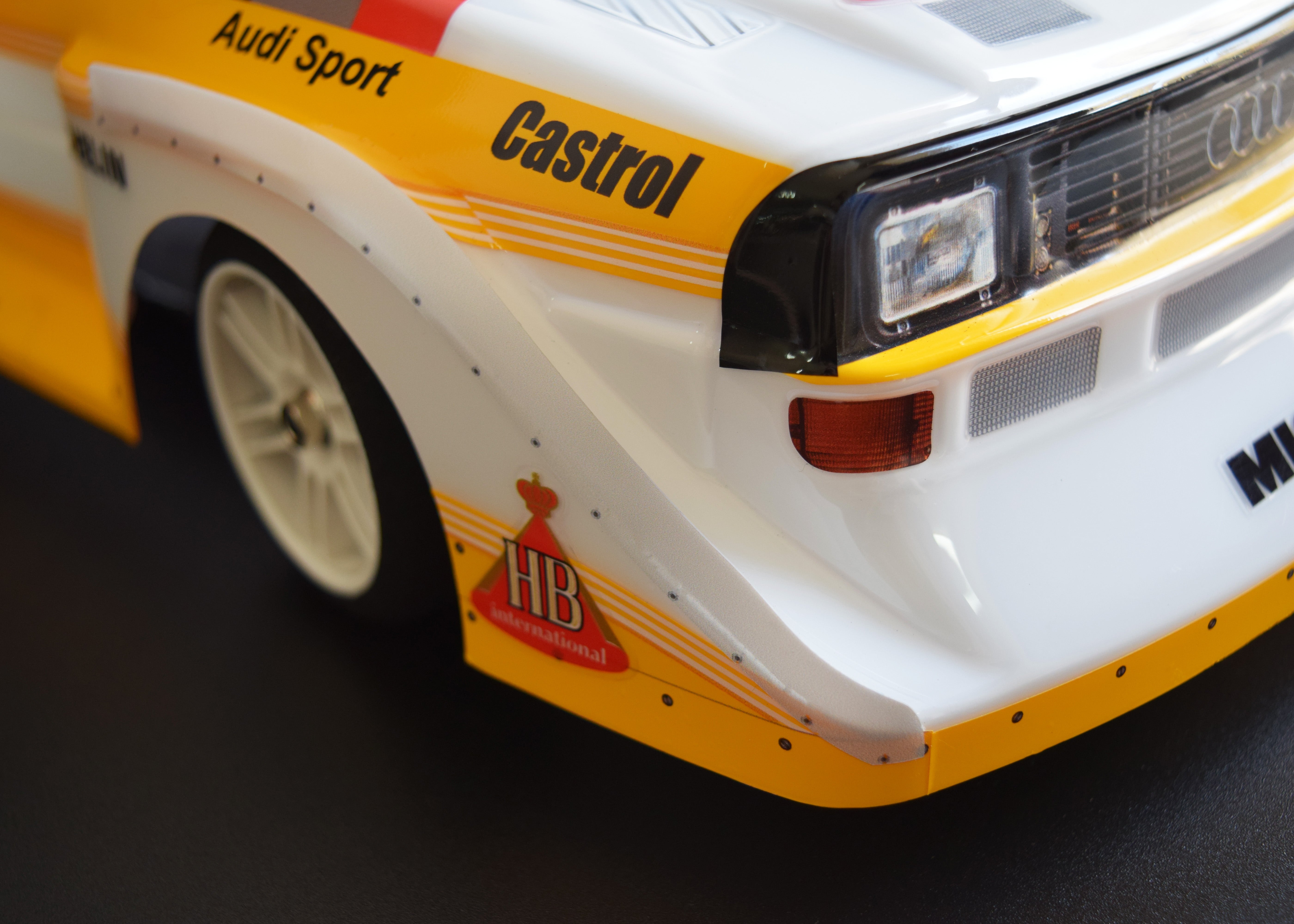 アウディ スポーツクワトロ S1 Audi Quattro ラジコン用ボディ